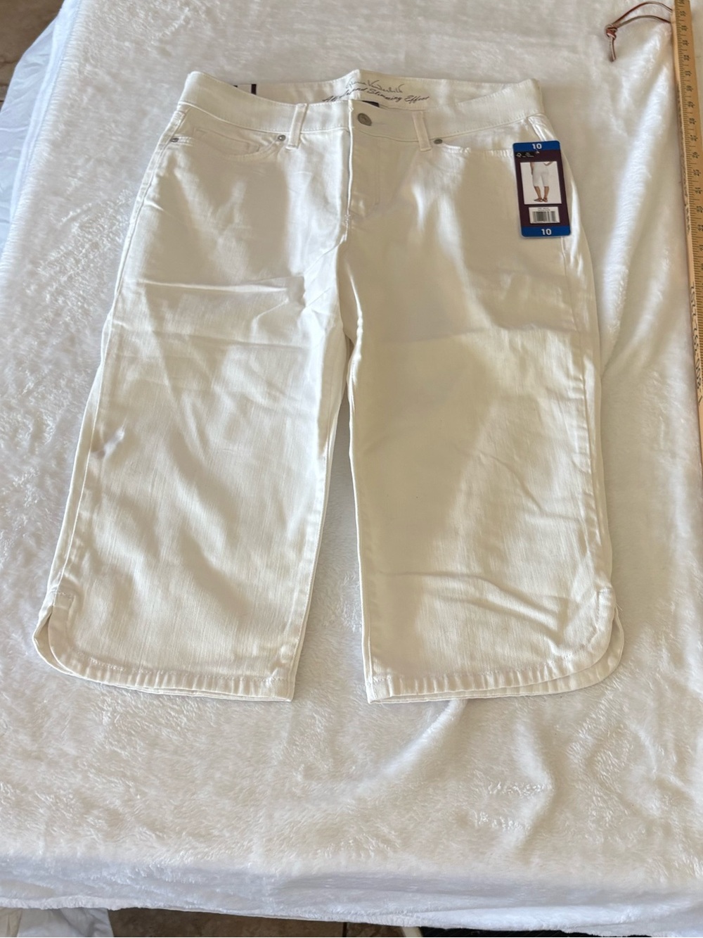 Gloria Vanderbilt Relaxed White Men’s Jeans - Cargo Style